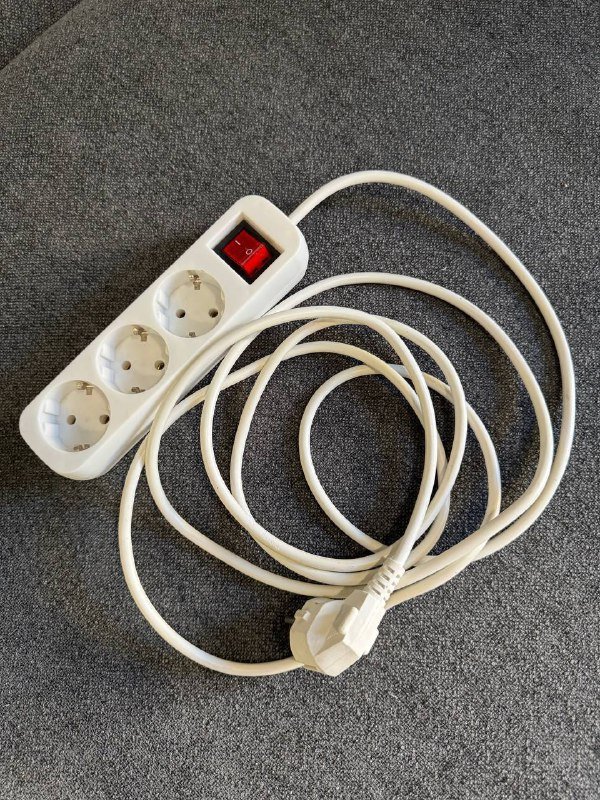 Сушилка для белья, лампа настольная, подставка для ног, подставка под телефон, коврик для фитнеса, корзина для белья, подушки на стулья, сетевые фильтры 8