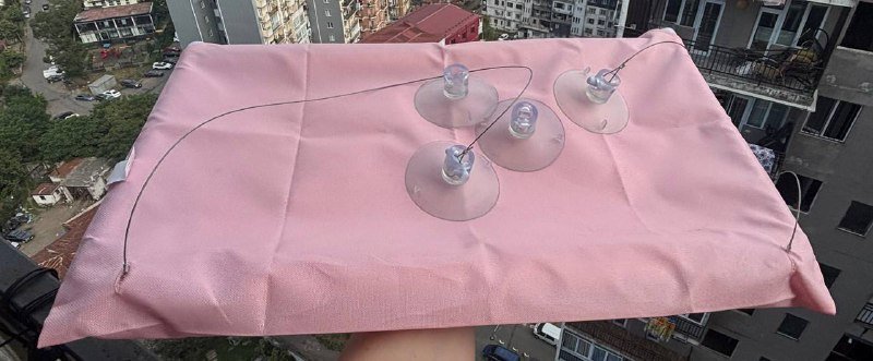 Лежанка для котов на окно