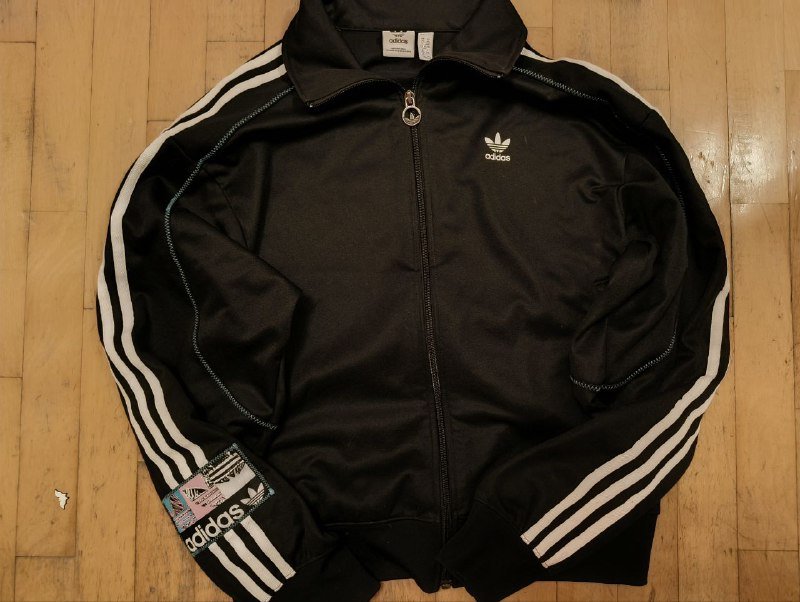 Черная зипка Adidas размер S