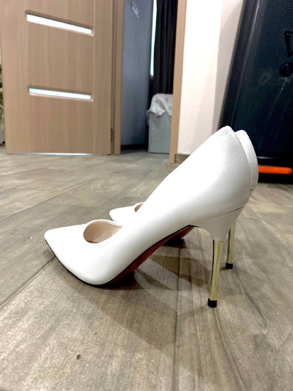 Туфли женские белые новые 39 размер 4