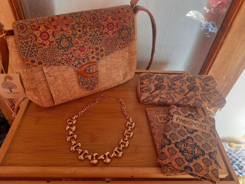 Набор сумка, кошелёк, обложки на паспорт из пробки