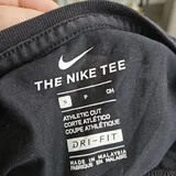Спортивная футболка Nike Swoosh 3