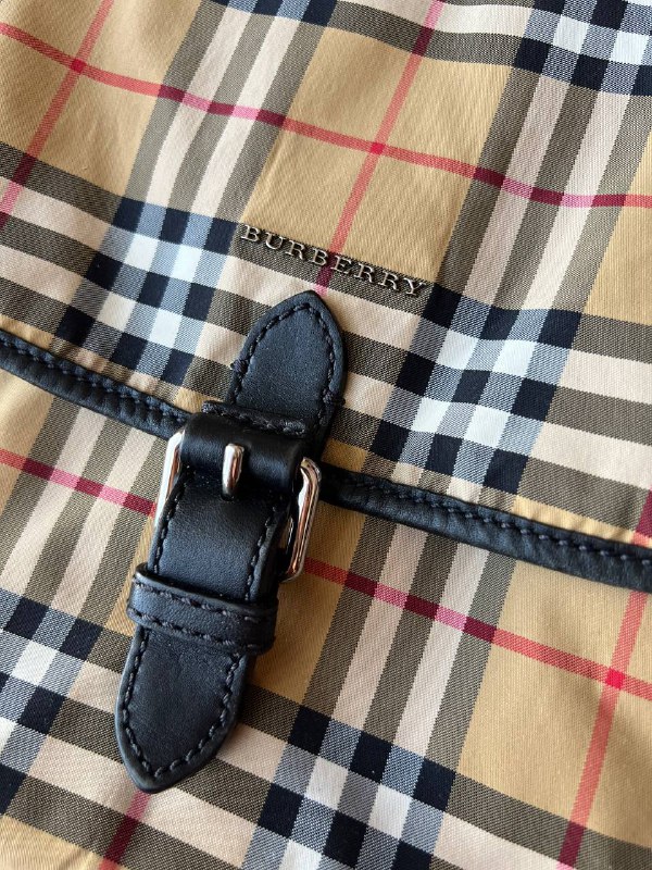 Сумка Burberry классическая клетка вместительная 2