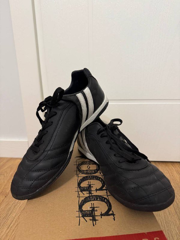 Футбольные кроссовки размер 41 3