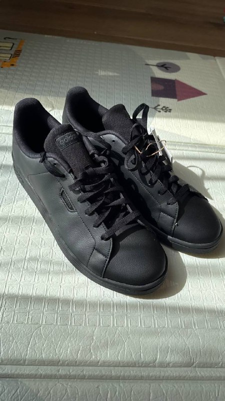 Новые кроссовки Adidas оригинал