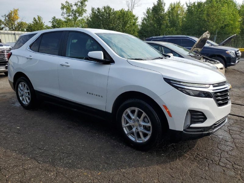 Chevrolet Equinox LT FWD 4