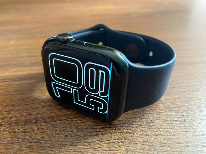 Apple Watch Series 7 Green 45 мм, ремешки, зарядное устройство 2