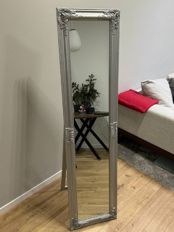 Зеркало JYSK с ножкой 2