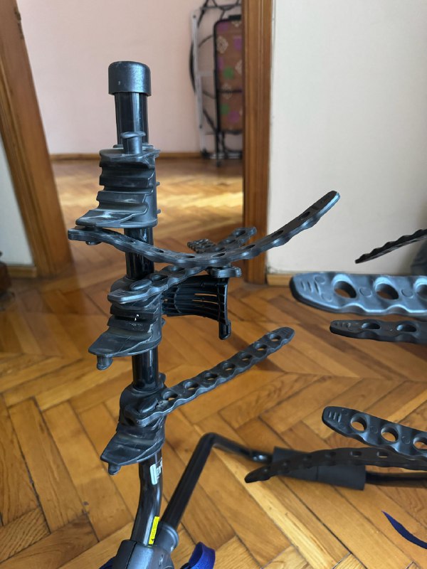 Thule велобагажник на 3 велосипеда черный 7