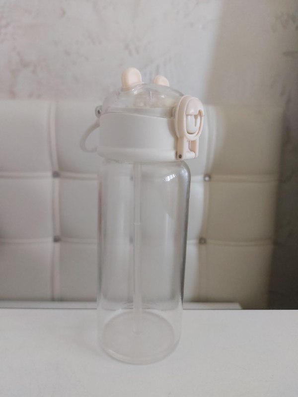 Машинка со светом и звуком, бутылка для воды, поильник Nuk, говорящий планшет, машина на пульту, круг надувной, водный пистолет, аквашузы, генератор пузырей, пазлы деревянные 2