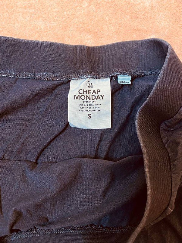 Дизайнерское платье Cheap Monday черное хлопковое 3