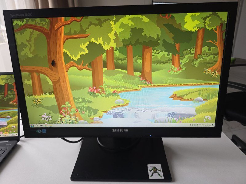 Samsung SyncMaster SA200 21.5" монитор