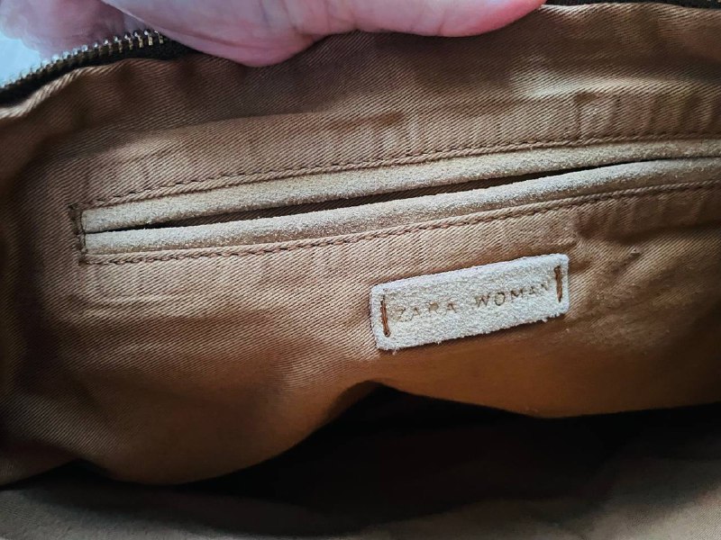 Замшевый клатч от ZARA 2