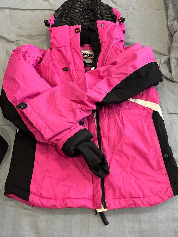 Женский горнолыжный костюм