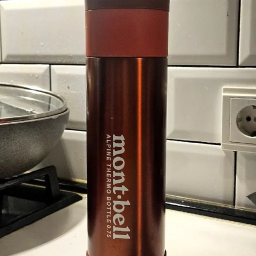 Термос 0.75 л