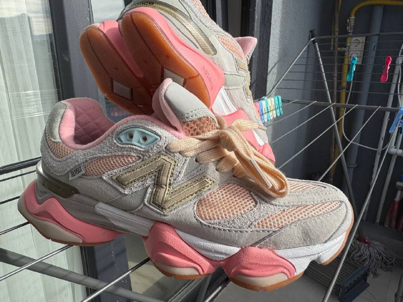 Новые кроссовки