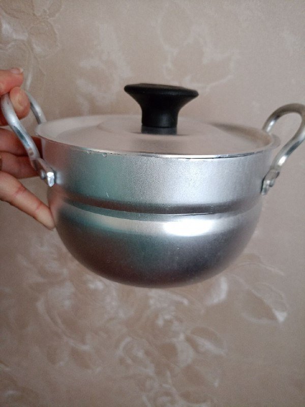 Кастрюли 1,5 и 2,5 литровые