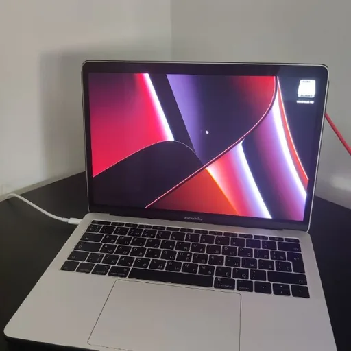 Macbook Pro 13 2017, PS4 fat 512GB, Redragon Saturn gamepad