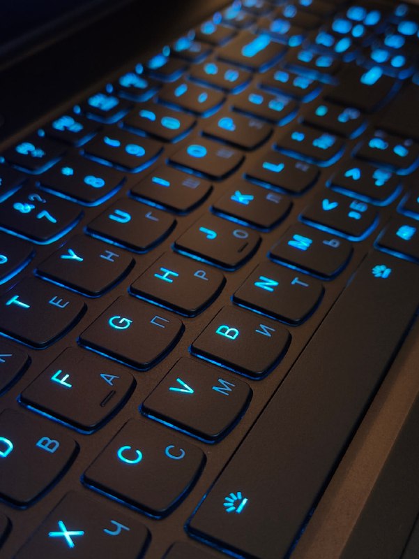 Ноутбук Lenovo Legion 7, AMD Ryzen 7, 32Gb, 1Tb SSD 3