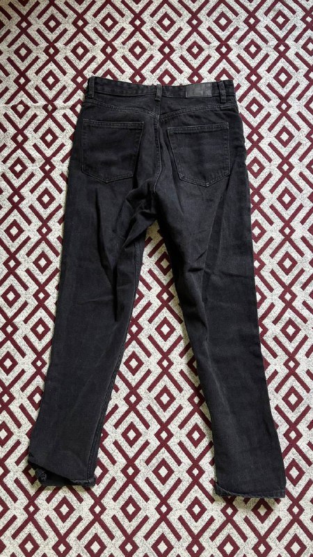 Джинсы Monki 2