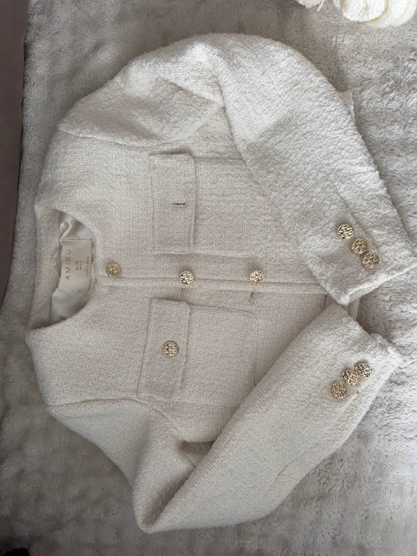 Шарфы, пиджаки, кофты, блузка, штаны, пальто, куртки, шубка, босоножки, кепка, шляпа, рубашка, майка, панамка 1