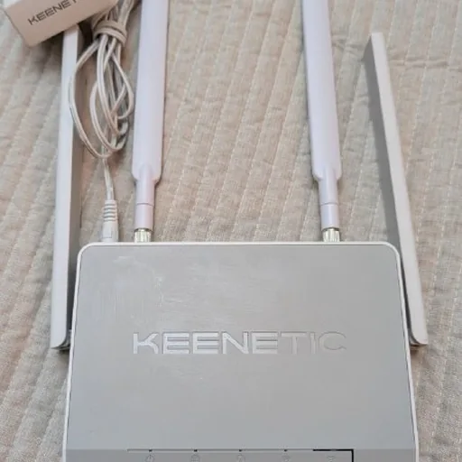 4G роутер Keenetic KN-2212 с поддержкой SIM-карты
