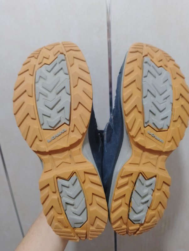 Кроссовки Lowa трекинговые размер 38 2