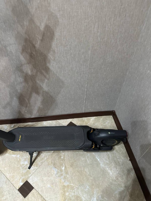 Segway Ninebot Kickscooter Max G2, кодовый замок, подставка для телефона 2