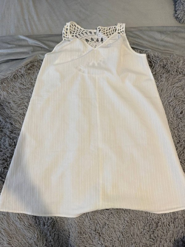 Белое платье женское