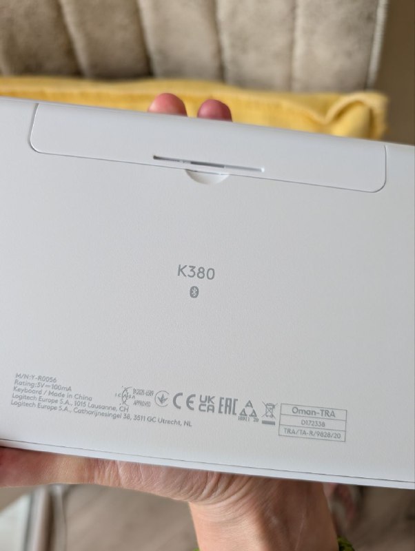 Беспроводная белая клавиатура Logitech K380 4