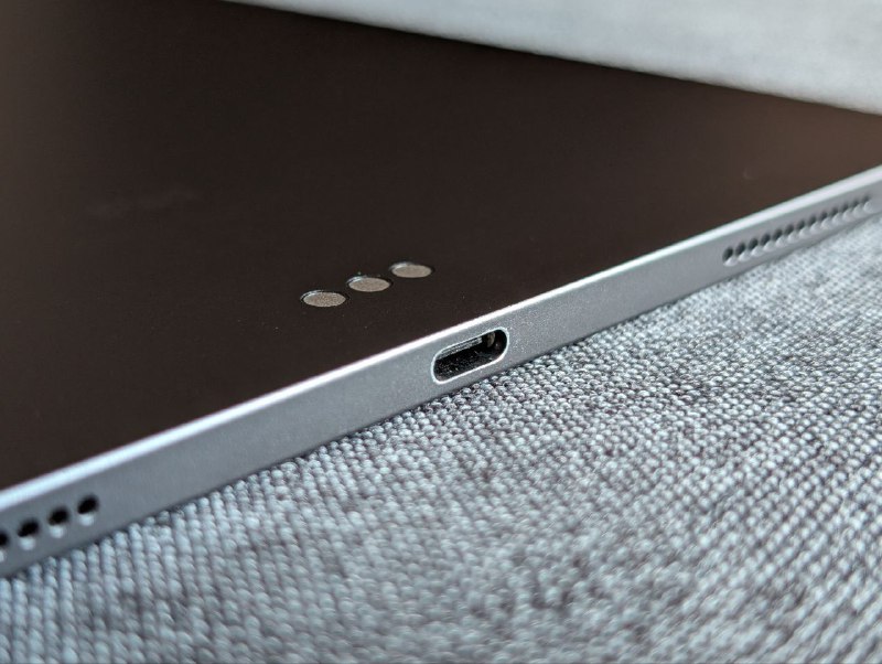 iPad Pro 11" 2020, 256 ГБ, Apple Pencil 2, зарядка 3