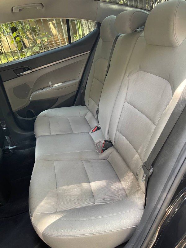 Hyundai Elantra 2018 10