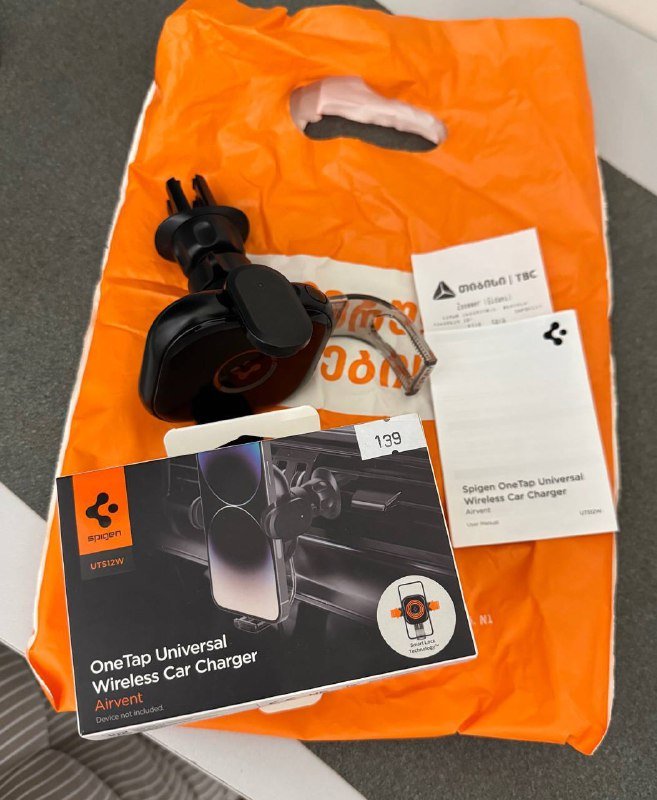 Автомобильный держатель с беспроводной зарядкой Spigen