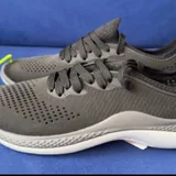 Crocs 6