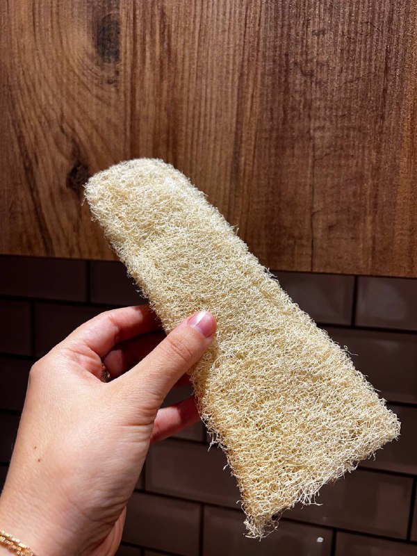 Kitchen utensils for sale: graters, pots, containers, coffee makers, peelers 5