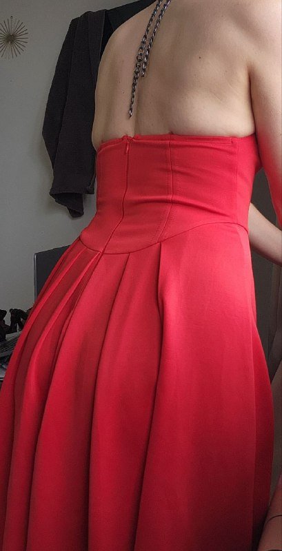 Шикарное красное платье размер 42–44 3