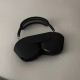AirPods Max Lightning 1