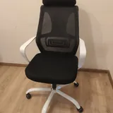 Стол, офисное кресло 1