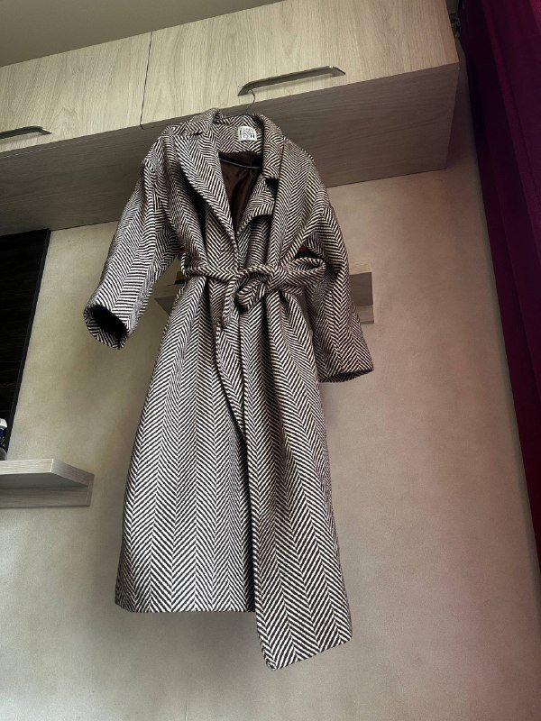 Пальто женское оверсайз М/L молочный мокко