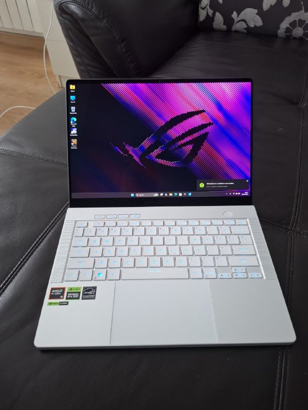 Ноутбук Asus Zephyrus G14 2024