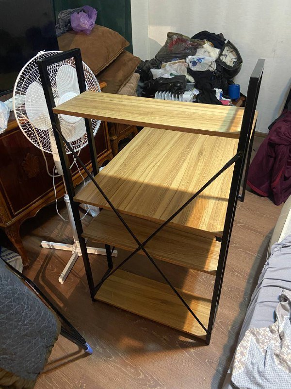 Стол из МДФ с металлическим каркасом 3