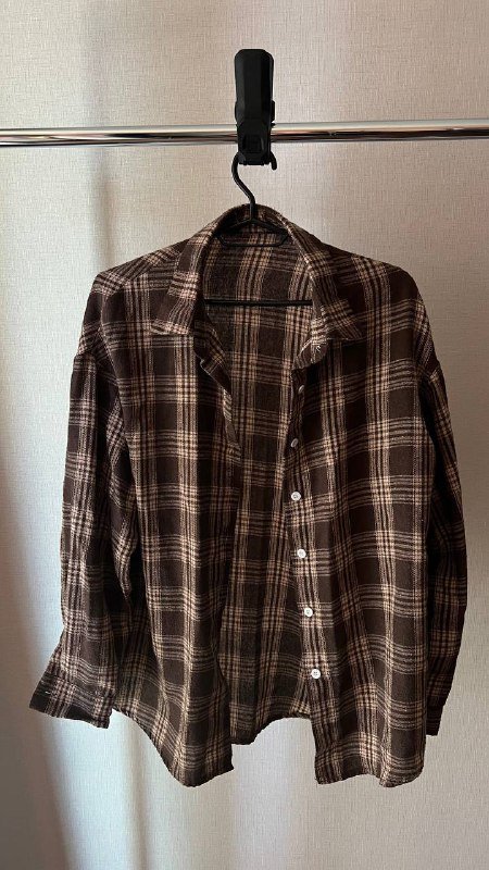 Белый свитшот, черный бомбер, клетчатая рубашка, черное платье, белая кофта, серый боди, теплая кофта 3