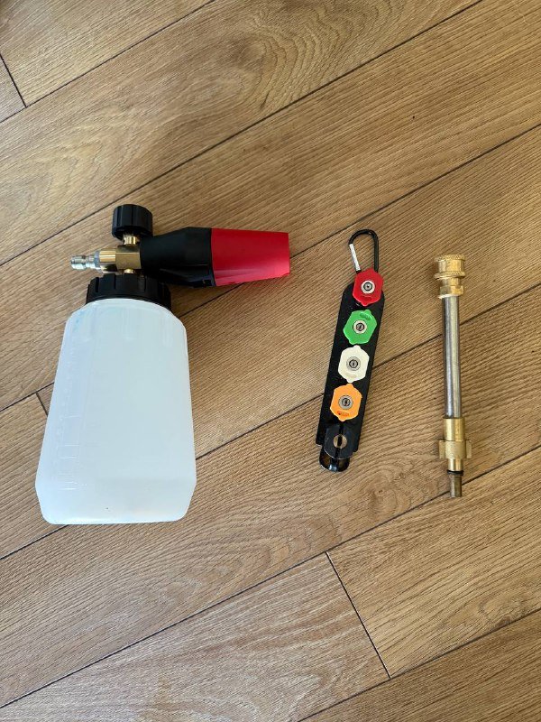 Bosch Universal Aquatak 130 мойка высокого давления комплект 2