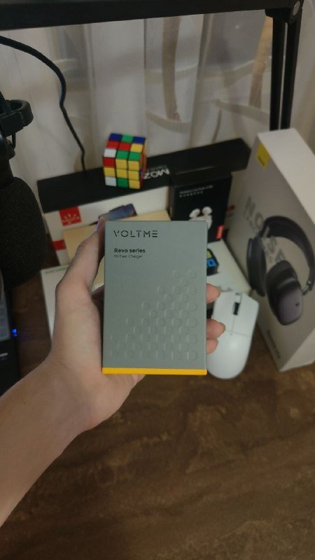 Блок Voltme 20W і провід USB C/USB C