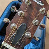 Гитара Taylor, микрофон Oktava, Akai MPK mini, аудиоинтерфейс, кабели 2