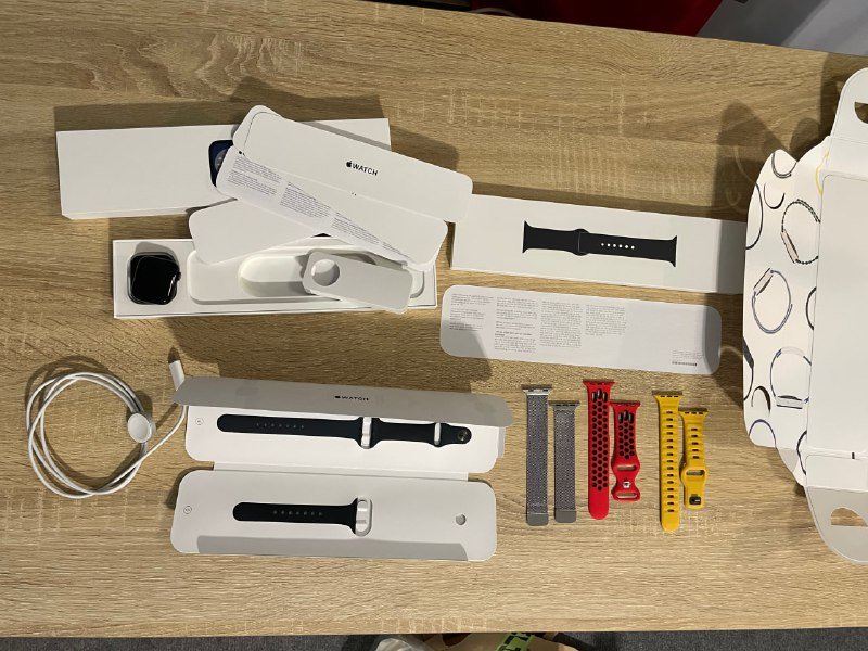 Apple Watch series 8 41mm с аксессуарами 8