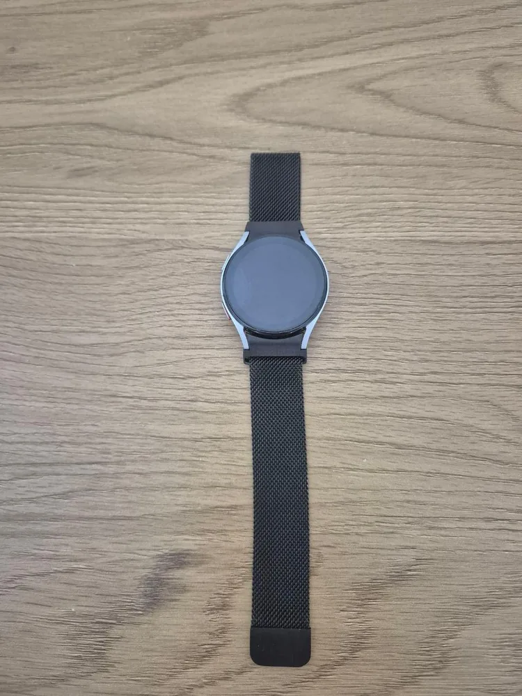 Samsung Galaxy Watch FE, ремешок 1