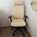 Офисное кресло 1