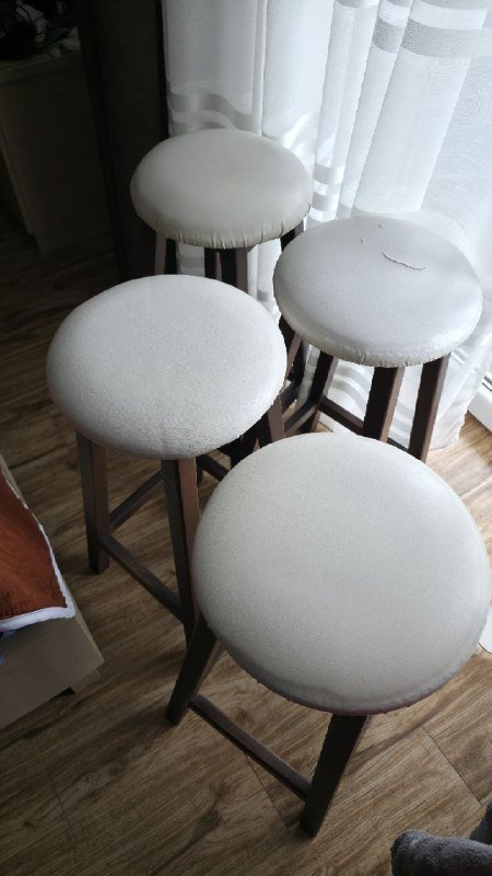 4 барных стула из натурального дерева