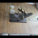 Маленький стеклянный столик 1